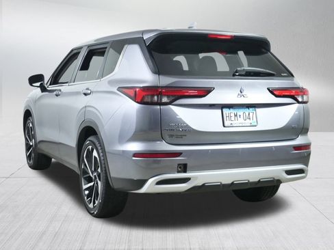 Used 2022 Mitsubishi Outlander SE image 5