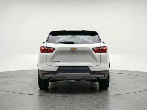 Used 2025 Chevrolet Blazer LT image 7