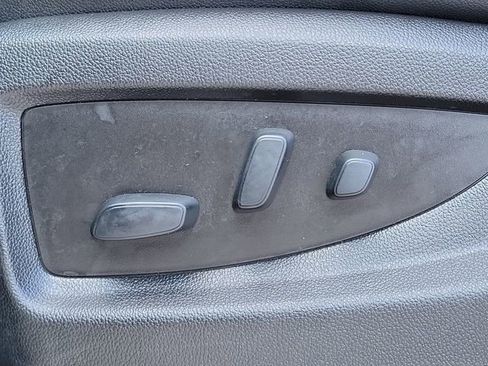 Used 2019 Chevrolet Tahoe Premier image 18