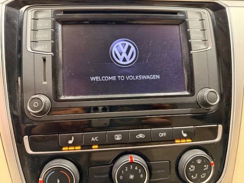 Used 2019 Volkswagen Passat 2.0T Wolfsburg w/ Wheels & Sunroof Package FWD image 20