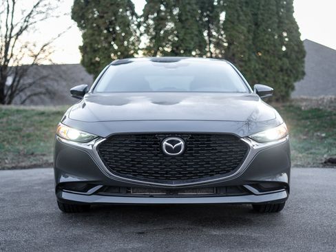 Used 2019 MAZDA MAZDA3 Sedan w/ Select Package image 2