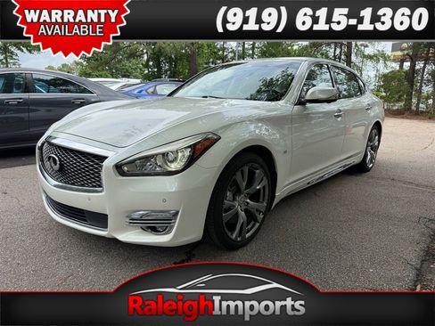 Used 2018 INFINITI Q70 L 3.7 w/ Sensory Package RWD image 1