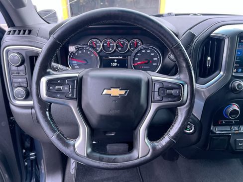 Used 2021 Chevrolet Silverado 1500 LT AWD/4WD image 14
