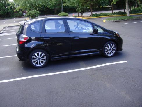 Used 2013 Honda Fit Sport image 5