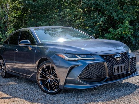 Used 2019 Toyota Avalon Touring w/ All Weather Liner Package FWD image 7