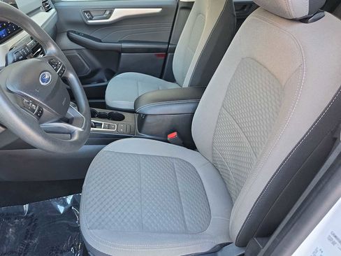 Used 2022 Ford Escape SE image 15