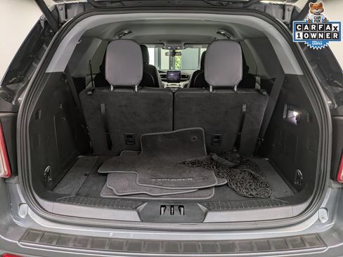 Used 2023 Ford Explorer XLT w/ Equipment Group 202A AWD/4WD image 24