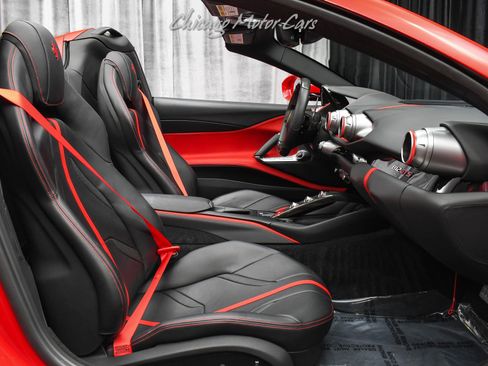 Used 2021 Ferrari 812 GTS image 26