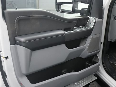 New 2026 Ford F250 XLT w/ XLT Premium Package AWD/4WD image 6