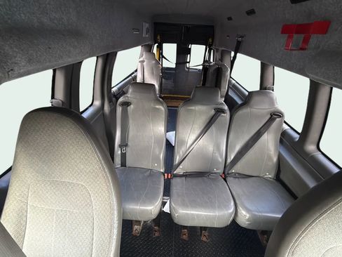 Used 2010 Chevrolet Express 3500 LT w/ LT Preferred Equipment Group image 13