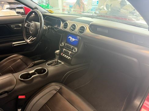 Used 2021 Ford Mustang GT Premium w/ Equipment Group 401A RWD image 33