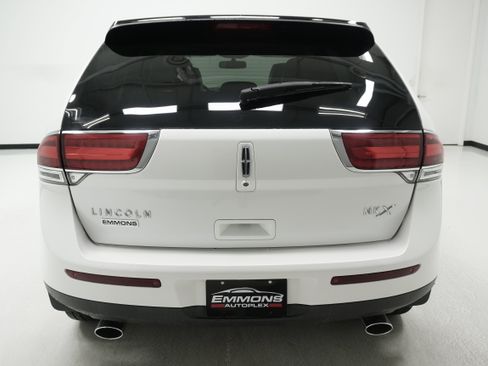 Used 2014 Lincoln MKX FWD w/ Equipment Group 102A image 5