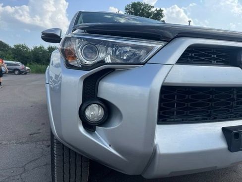 Used 2016 Toyota 4Runner SR5 Premium AWD/4WD image 9