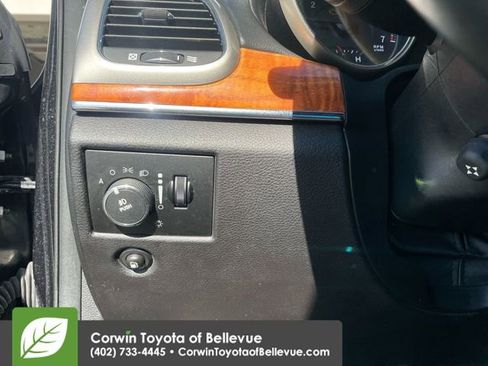 Used 2011 Jeep Grand Cherokee Overland image 20