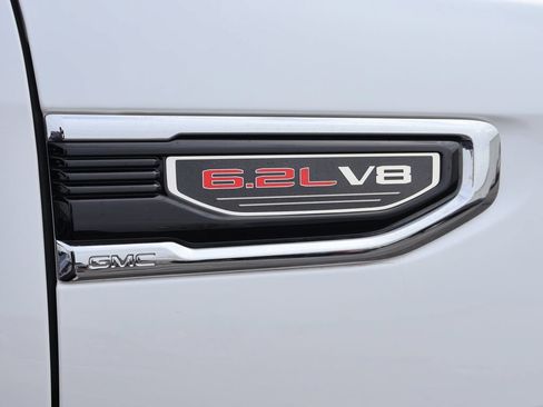 Used 2024 GMC Sierra 1500 Denali AWD/4WD image 10
