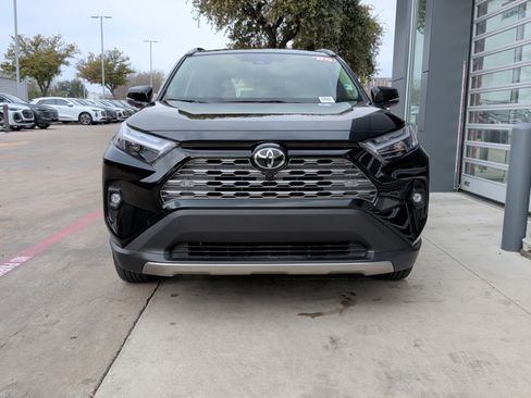 Used 2025 Toyota RAV4 Limited image 3