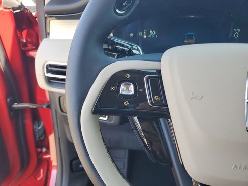 New 2026 Lincoln Corsair Premiere FWD image 24
