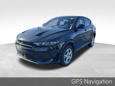 Used 2024 Dodge Hornet GT image 3