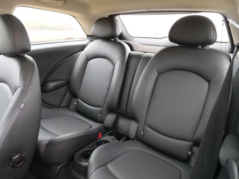 Used 2014 MINI Cooper Paceman S image 13