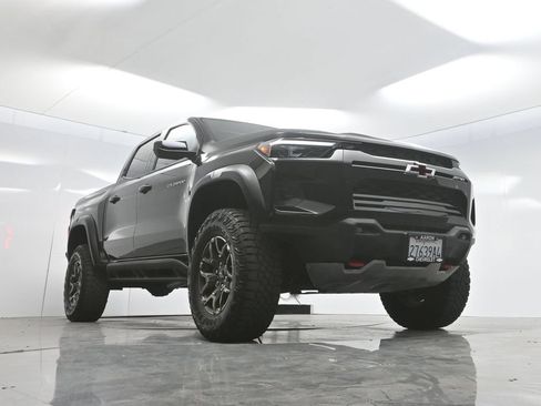 Used 2024 Chevrolet Colorado ZR2 w/ ZR2 Convenience Package III AWD/4WD image 60
