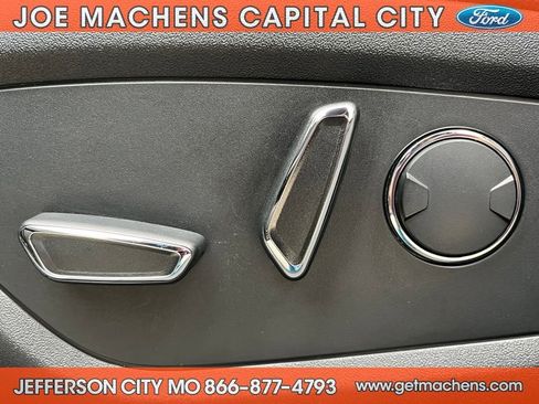 Used 2017 Lincoln MKX Premiere image 20