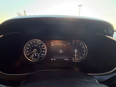 Used 2022 Genesis G70 3.3T RWD image 25