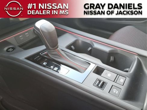 New 2026 Nissan Sentra SR w/ Floor Mat Package FWD image 19