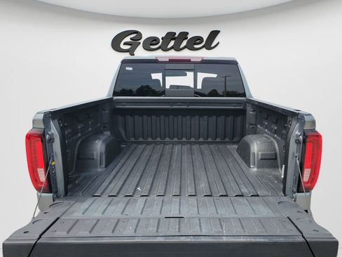 Used 2021 GMC Sierra 1500 SLT w/ SLT Premium Package RWD image 9