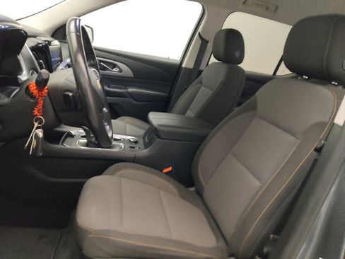 Used 2021 Chevrolet Traverse LT FWD image 17