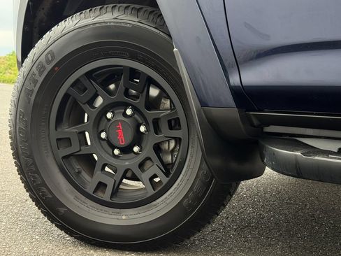 Certified 2024 Toyota 4Runner TRD Off-Road Premium w/ Off Road Premium Plus Package AWD/4WD image 26