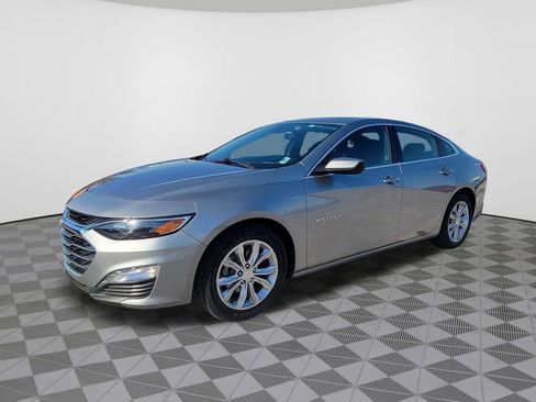 Used 2024 Chevrolet Malibu LT FWD image 2