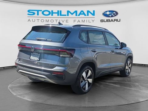 Used 2025 Volkswagen Taos S AWD/4WD image 5