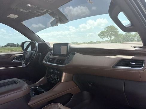 Used 2021 Chevrolet Tahoe High Country w/ Premium Package AWD/4WD image 43