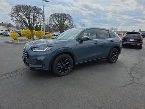 Used 2024 Honda HR-V Sport image 3