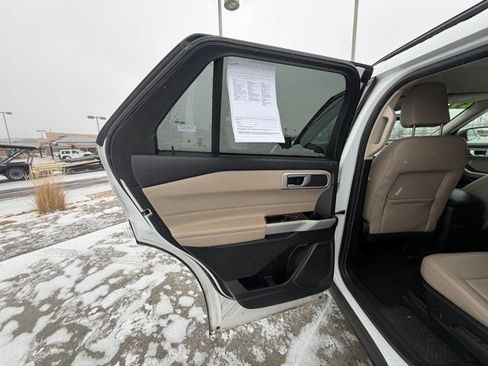 Used 2024 Ford Explorer XLT w/ Equipment Group 202A image 22