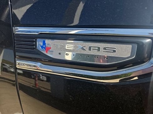 Used 2020 GMC Sierra 1500 SLT RWD image 4