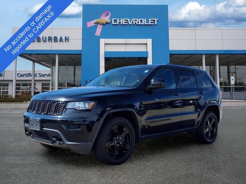 Used 2018 Jeep Grand Cherokee Laredo AWD/4WD image 1