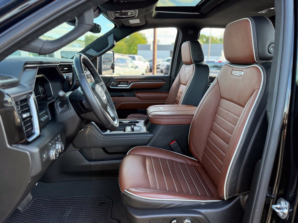 Used 2024 GMC Sierra 2500 Denali Ultimate AWD/4WD image 16