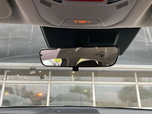 Used 2025 Kia K4 LXS image 16