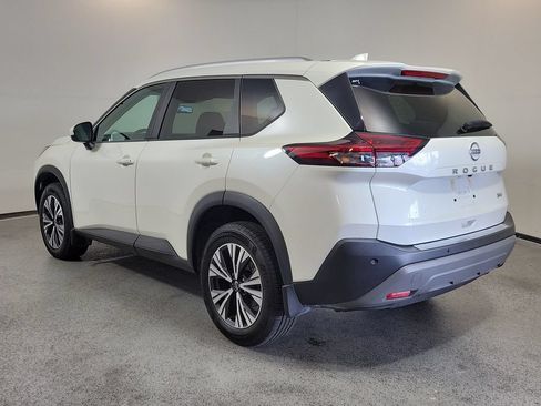 Used 2023 Nissan Rogue SV w/ SV Premium B Package FWD image 5