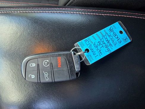 Used 2022 Dodge Durango R/T w/ Blacktop Package AWD/4WD image 33