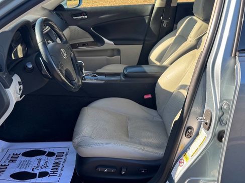 Used 2010 Lexus IS 250 image 21