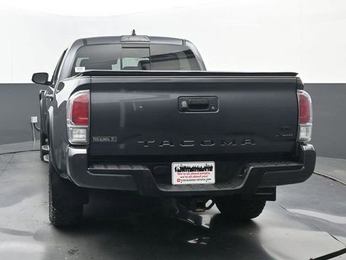 Used 2023 Toyota Tacoma TRD Off-Road w/ TRD Premium Off Road Package AWD/4WD image 20