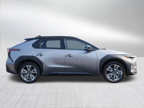 Certified 2023 Subaru Solterra AWD image 8
