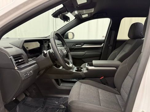 Used 2025 GMC Terrain Elevation image 6