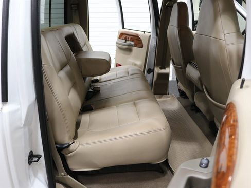 Used 2001 Ford F350 Lariat image 89