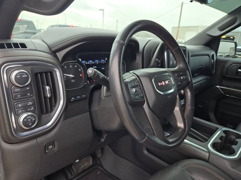 Used 2021 GMC Sierra 1500 AT4 w/ AT4 Value Package AWD/4WD image 10