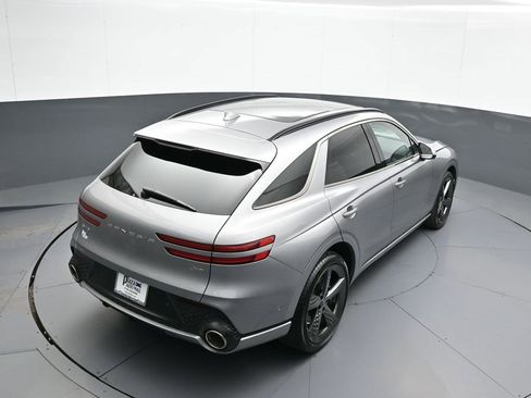 Used 2023 Genesis GV70 2.5T w/ Sport Prestige Package image 38