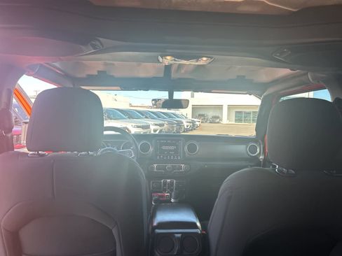 Used 2023 Jeep Wrangler Unlimited Rubicon 4xe w/ Steel Bumper Group image 34