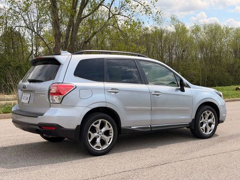Used 2017 Subaru Forester 2.5i Touring AWD/4WD image 34